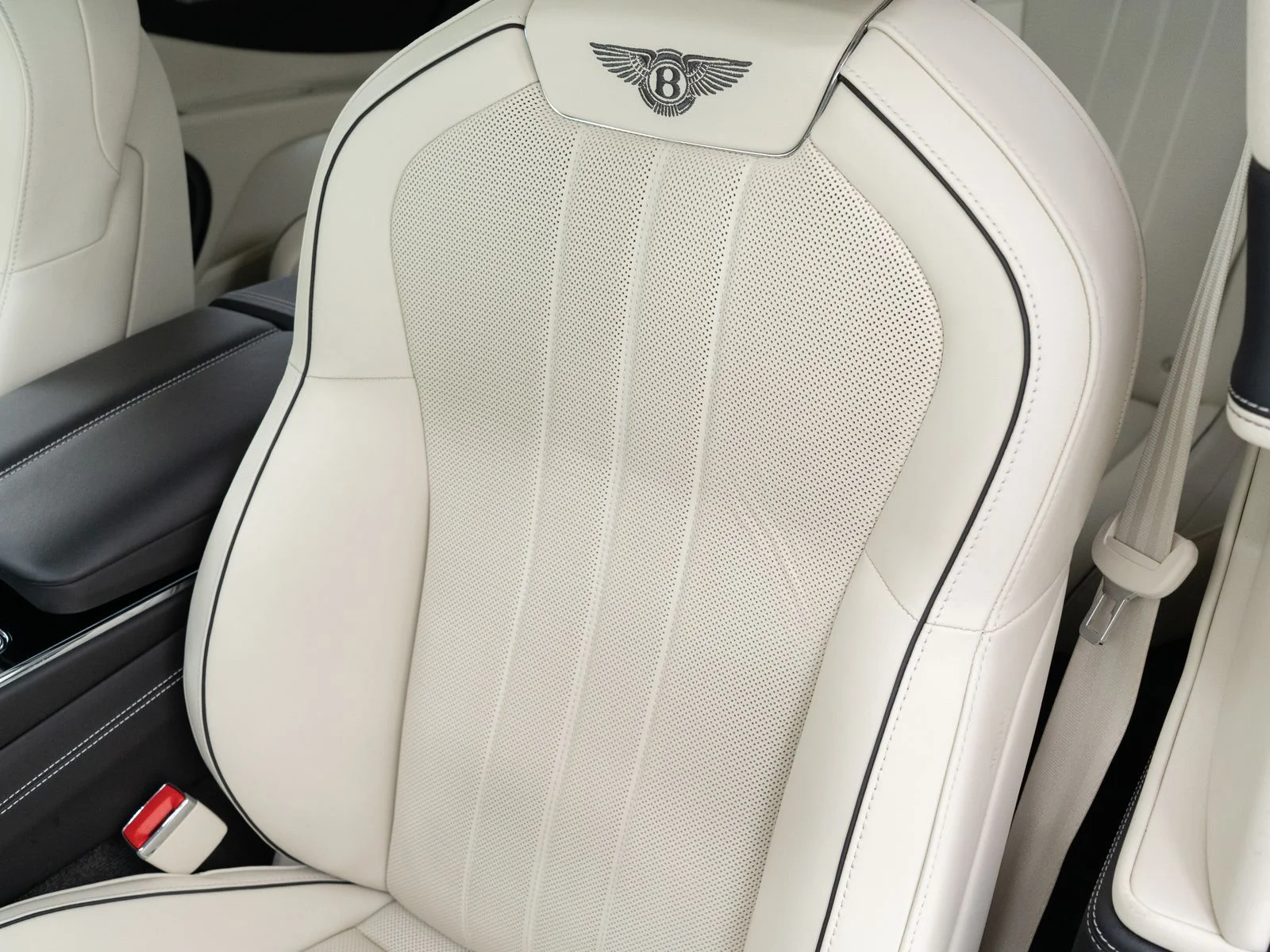 Certified Used 2021 Beluga Bentley W12 image 18