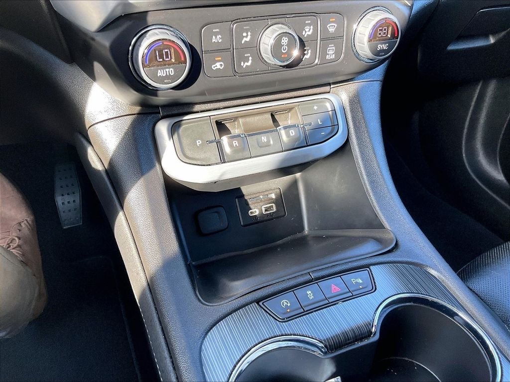 Used 2023 Summit White GMC SLT image 26
