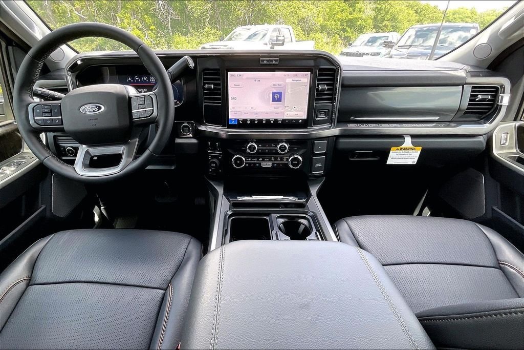 New 2026 Ford Super Duty F-250 Lariat 4D Crew Cab