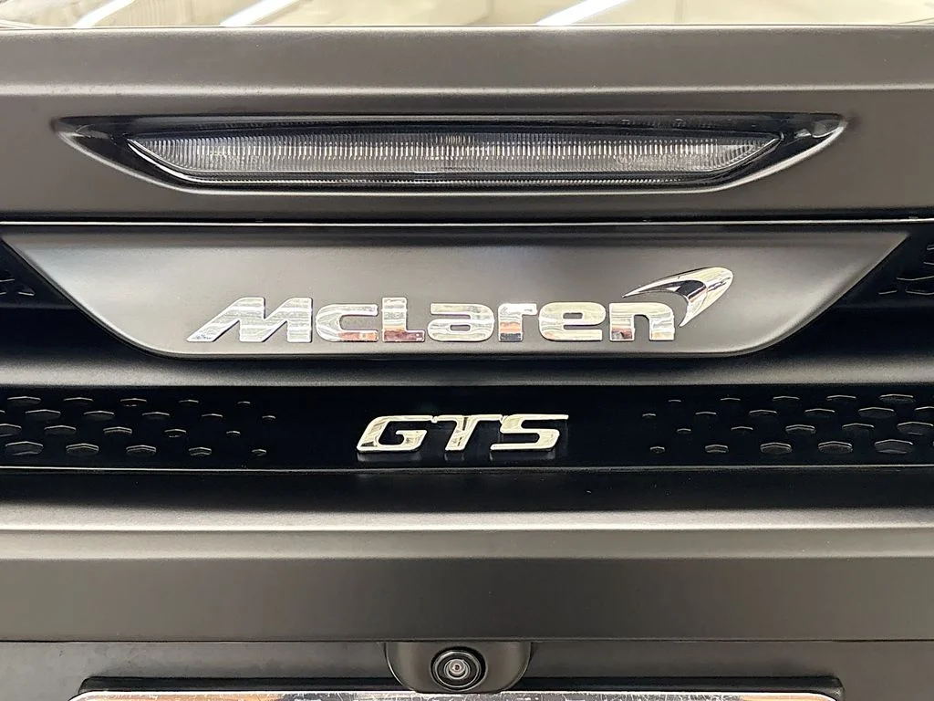 Used 2025 White McLaren TechLux image 26