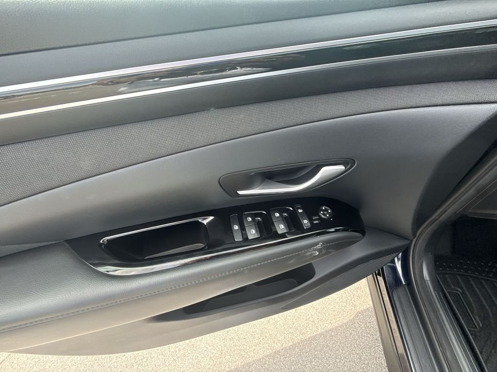 Used 2024 Blue Hyundai SEL Convenience image 15