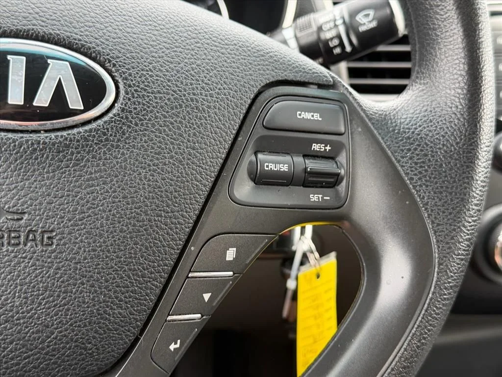 Used 2018 Silver Kia LX image 17