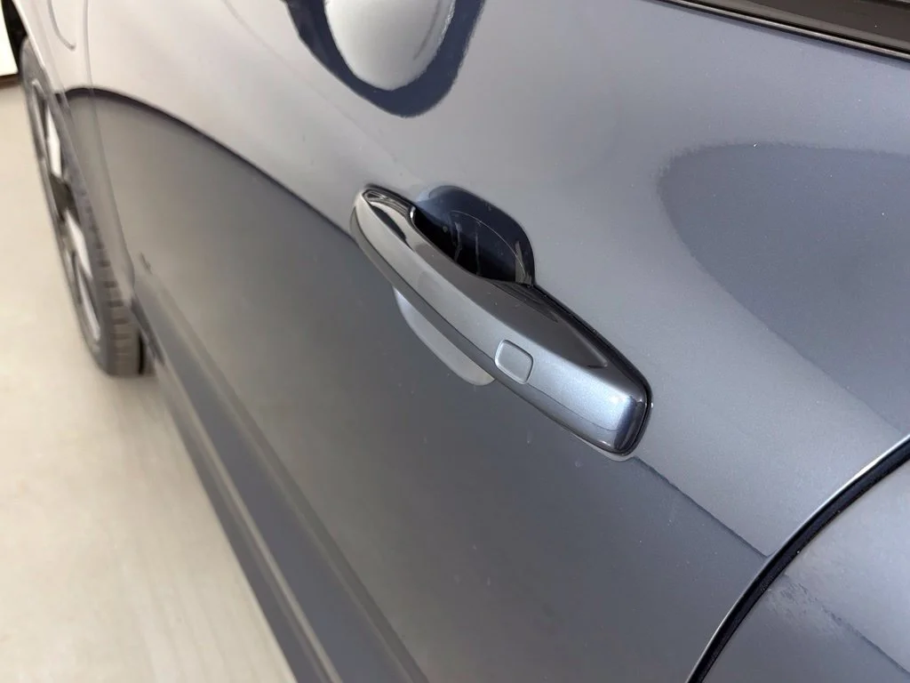 Used 2024 Blue Volvo T8 Plus Dark Theme image 10