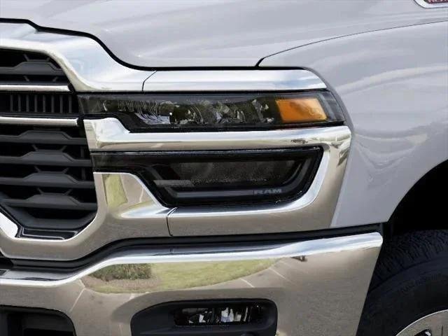 New 2026 Bright White Clearcoat RAM Tradesman image 42