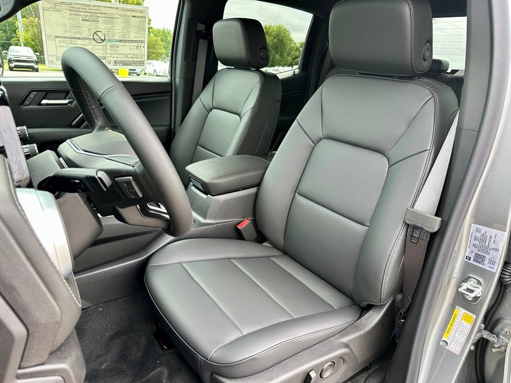 2026 Chevrolet Colorado LT - Photo 15