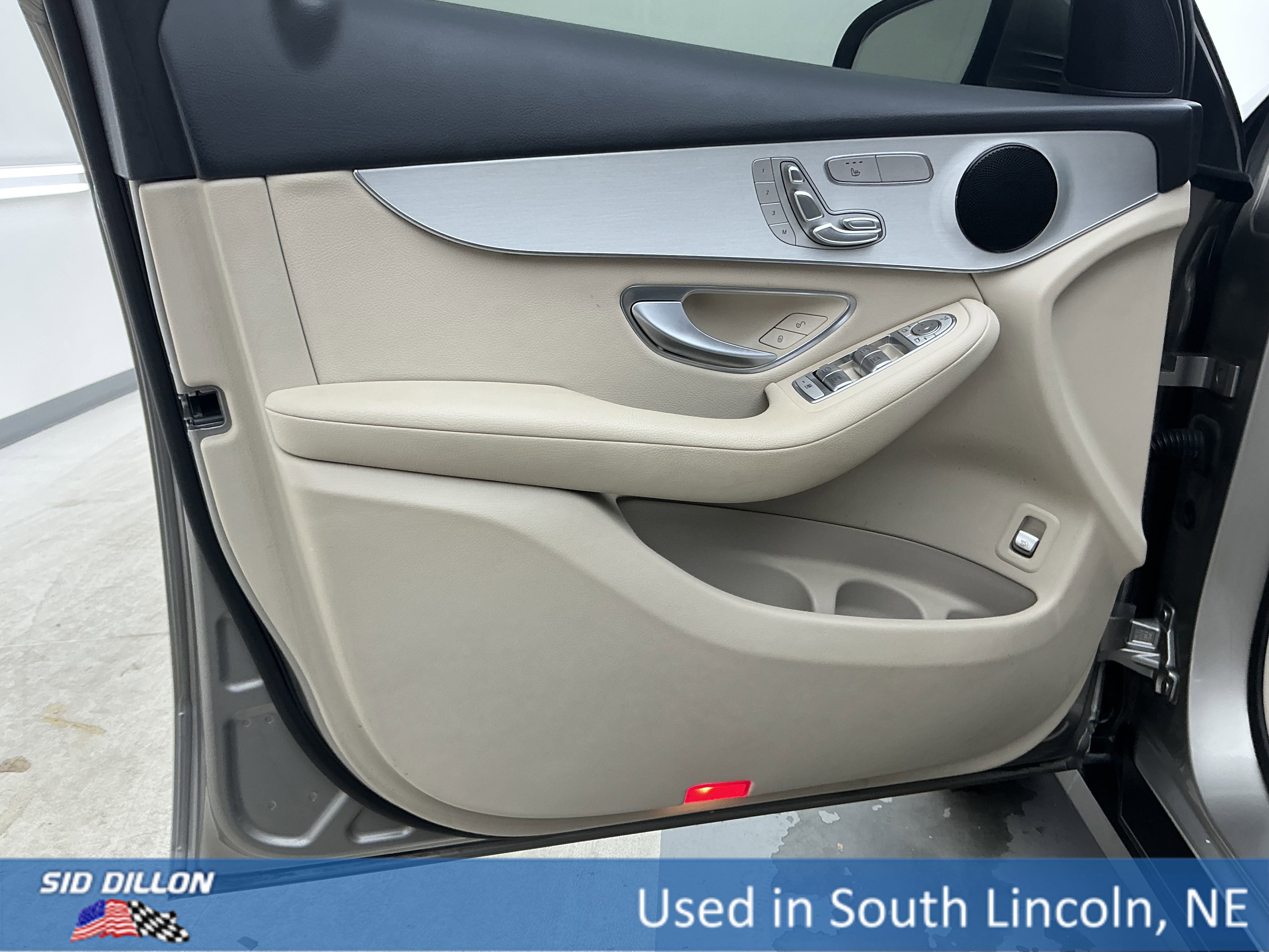Used 2022 Silver Mercedes-Benz GLC 300 image 15