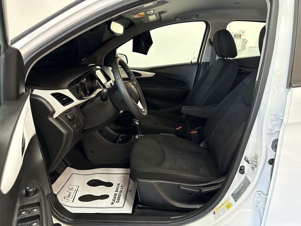 Used 2017 Summit White Chevrolet 1LT image 12