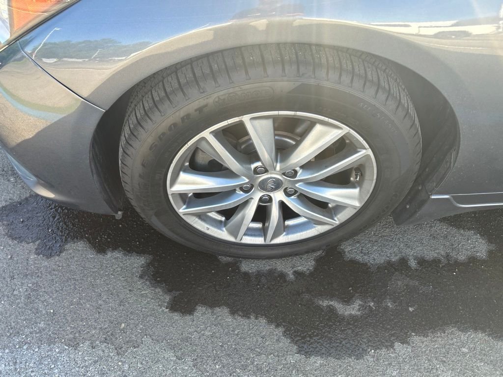 Used 2015 Gray INFINITI Premium image 9