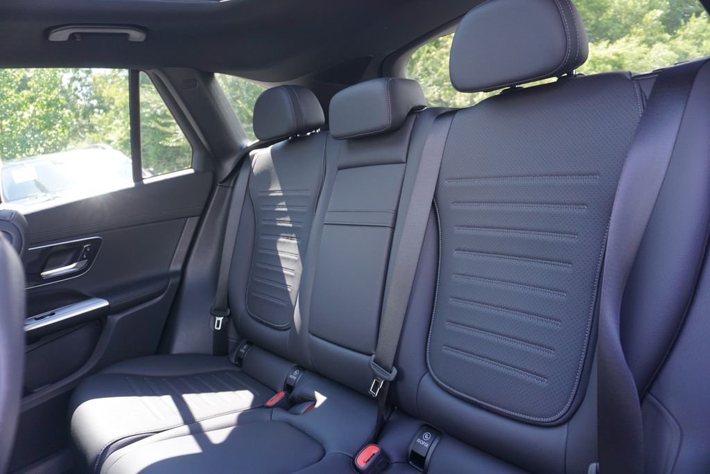 New 2026 Black Mercedes-Benz GLC 300 image 22
