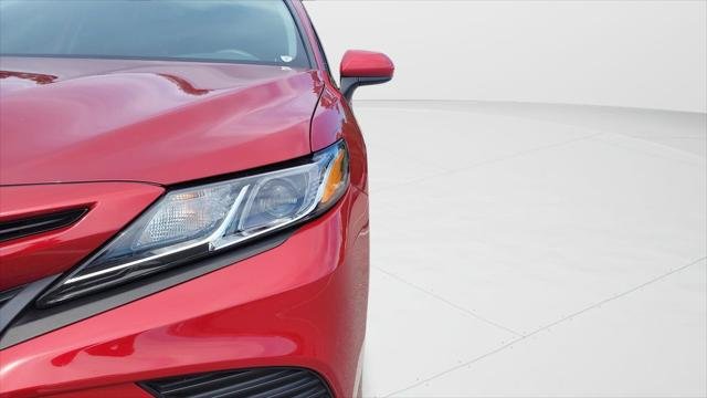 Certified Used 2020 SUPERSONIC RED Toyota  image 25