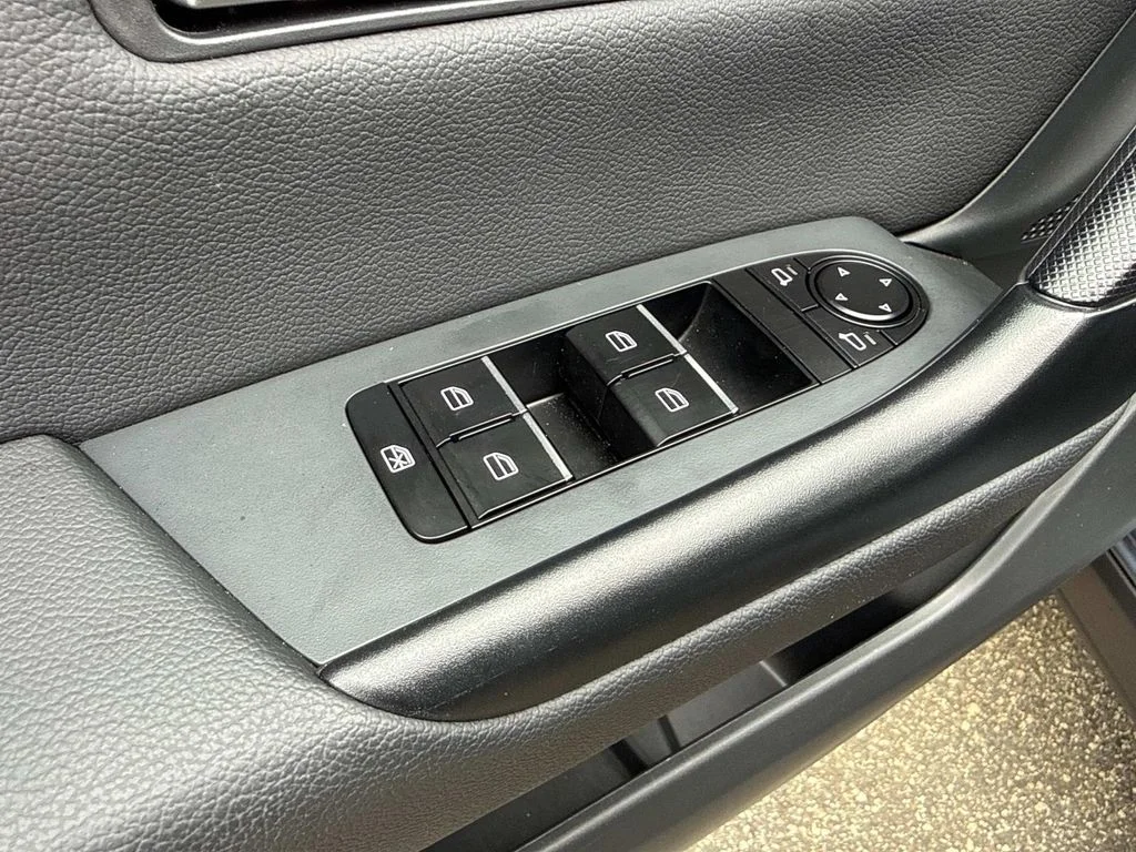 Used 2026 Gray Mazda Preferred image 27