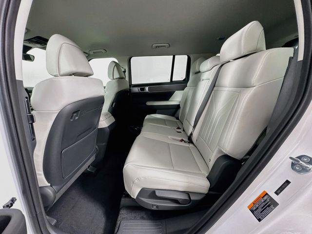 New 2027  Hyundai SEL FWD image 39