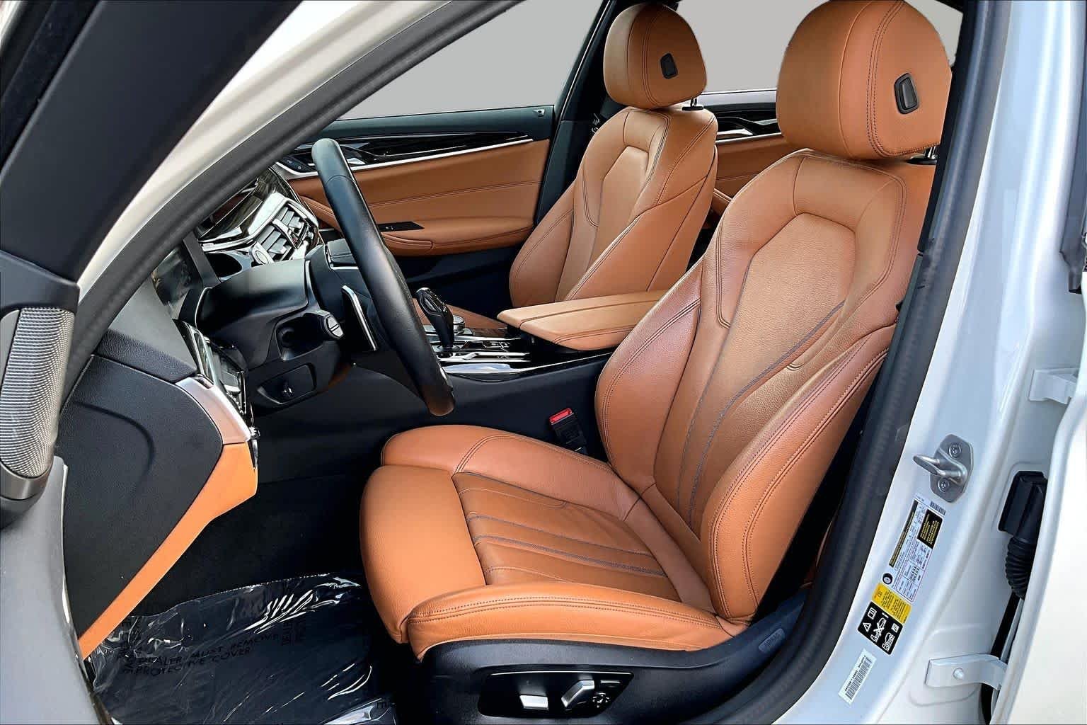 Used 2023 Mineral White Metallic BMW 530i xDrive image 8
