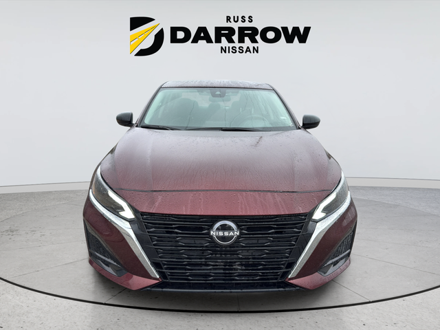Used 2025 Red Nissan 2.5 SV image 8