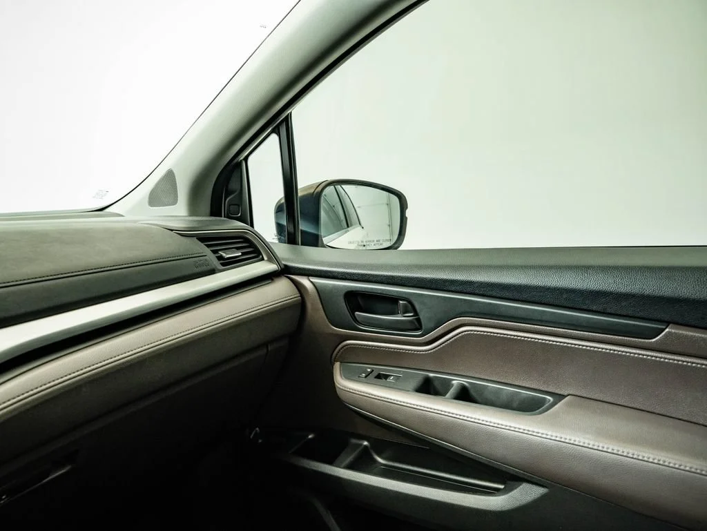 Used 2019 White Honda EX-L image 40