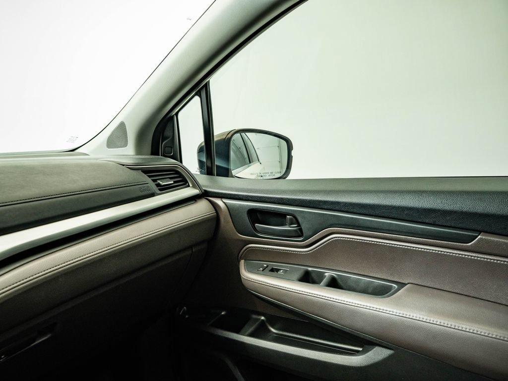 Used 2019 White Honda EX-L image 40