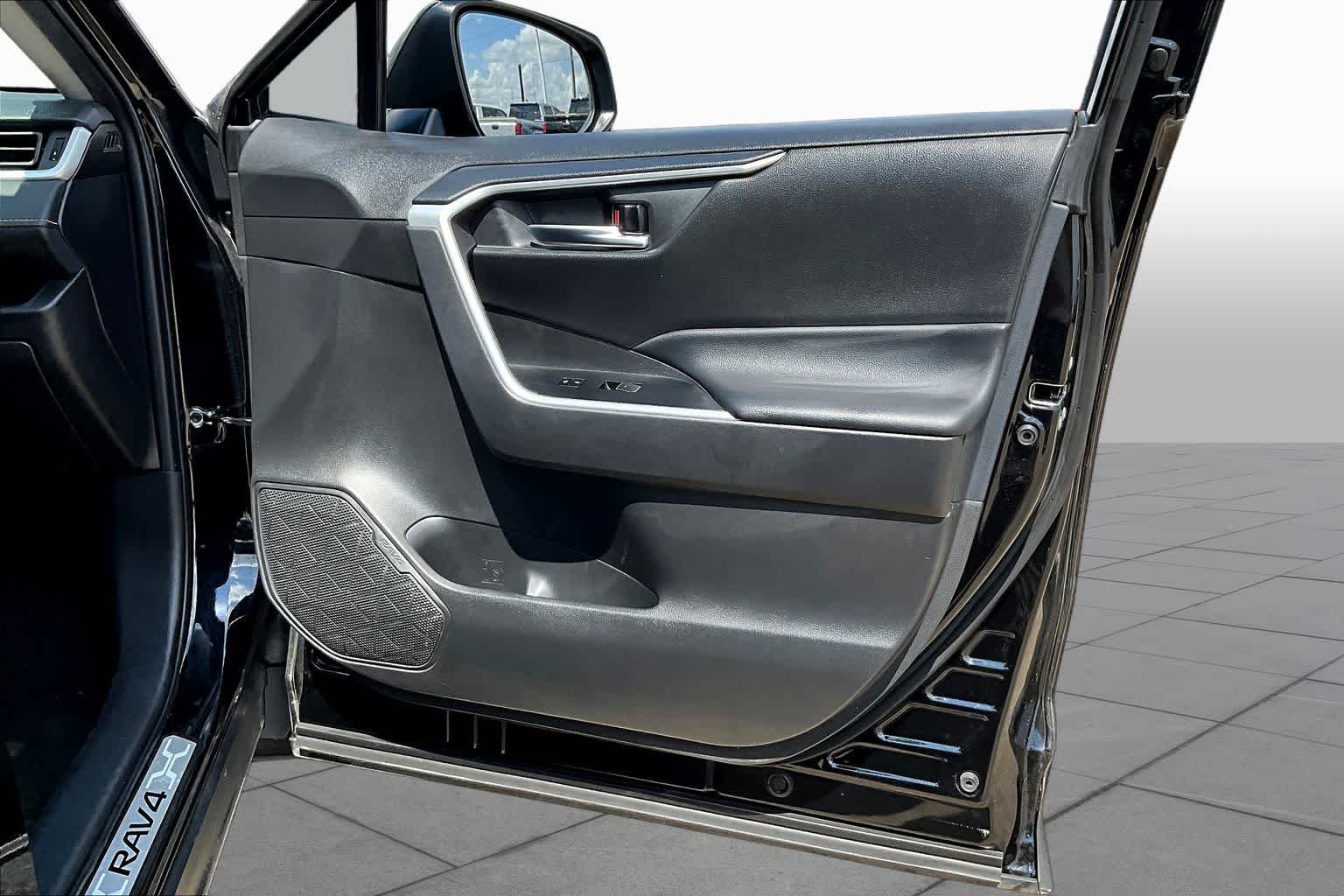 Used 2024 Midnight Black Metallic Toyota XLE Premium image 23
