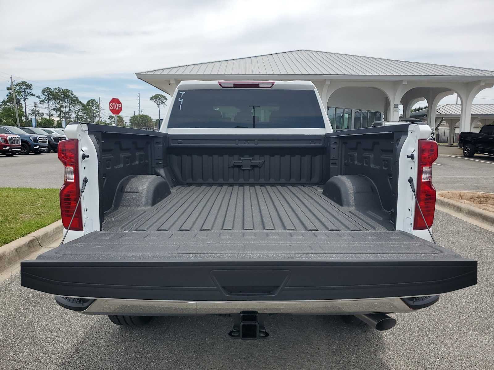 New 2026 Summit White Chevrolet LT image 3