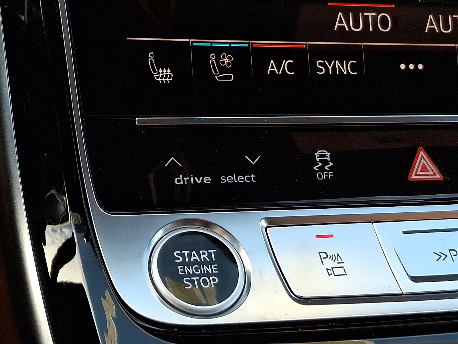 New 2026 Sebring Black Crystal Effect Audi 55 TFSI quattro Tiptronic image 18