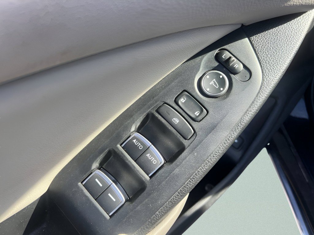Certified Used 2018  Honda EX image 22