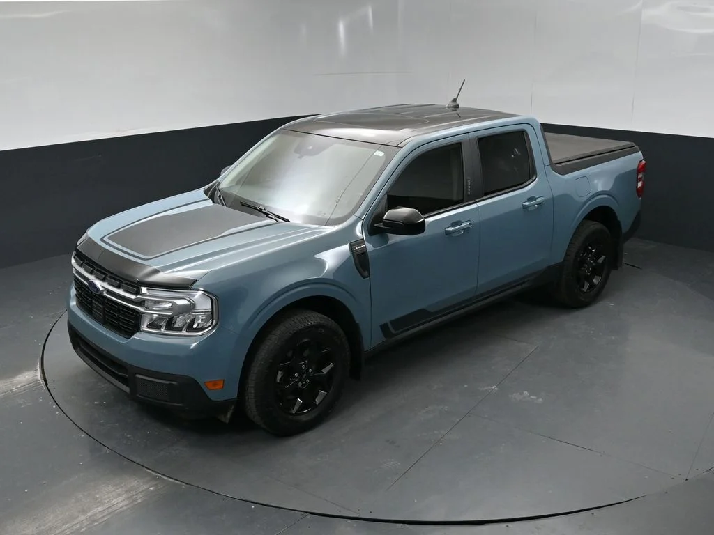 Used 2022 Blue Ford Lariat image 34