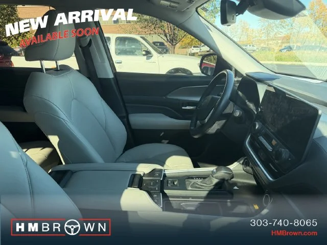 Used 2024 Midnight Black Metallic Toyota XLE image 5