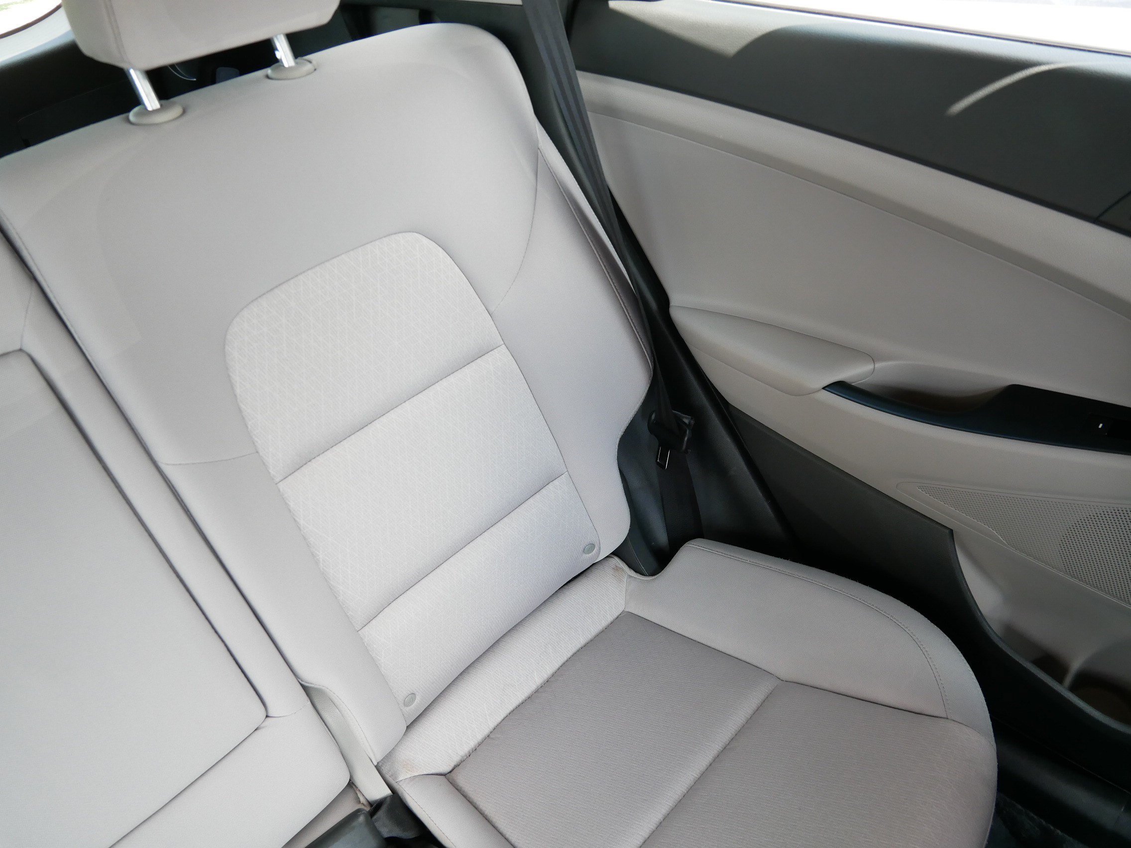 Used 2017 Coliseum Gray Hyundai Sport image 14