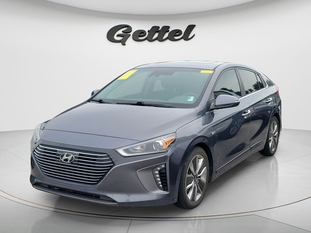Used 2019 White Hyundai Limited image 2