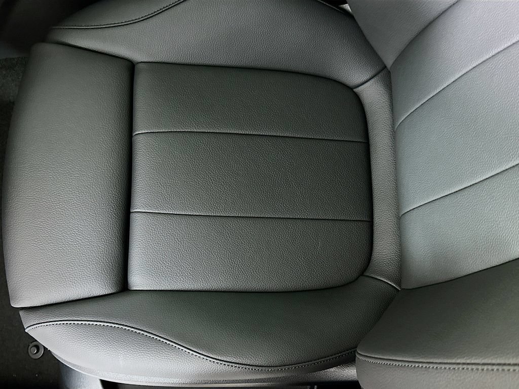 New 2026 Cirrus Silver Metallic Mercedes-Benz GLB 250 image 49