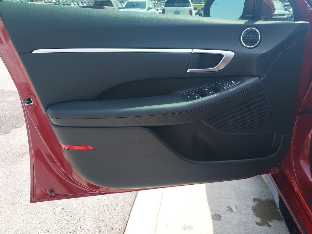 2026 Hyundai Sonata SEL - Photo 12