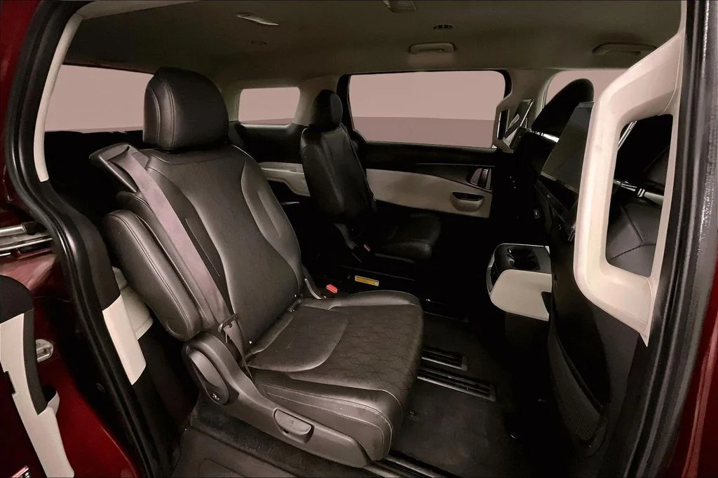 Certified Used 2022 Red Kia LXS image 31