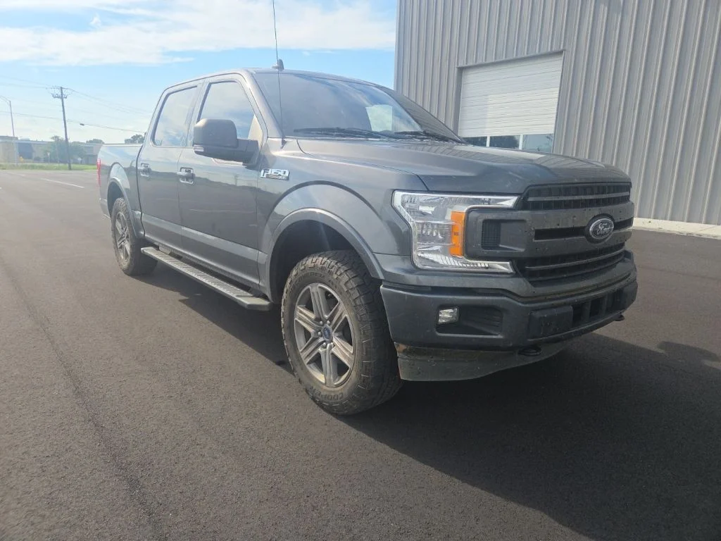 Used 2020 Gray Ford XLT image 1