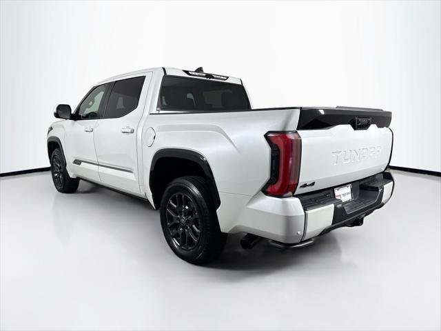 Certified Used 2025 WIND CHILL PEARL Toyota  image 13