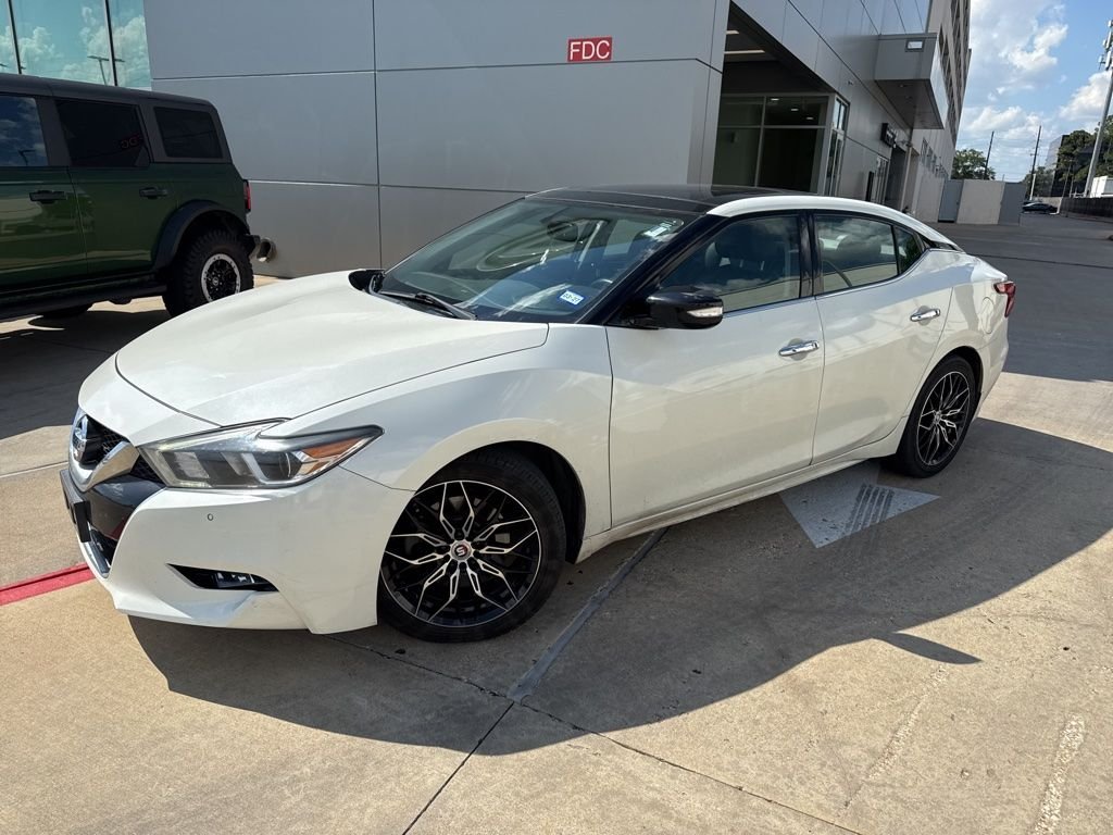 2017 Nissan Maxima Platinum's photo
