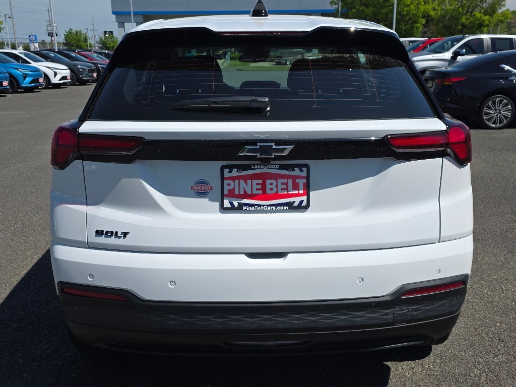 New 2027 Summit White Chevrolet LT image 12