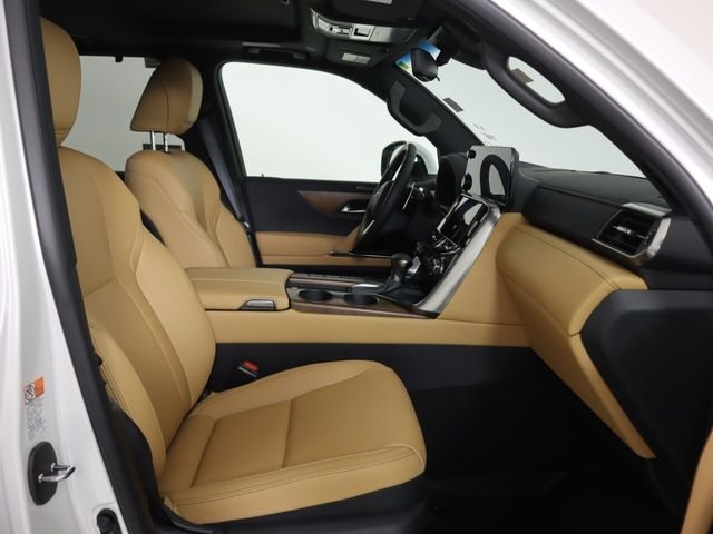 New 2026 Eminent White Pearl Lexus  600 LUXURY image 13