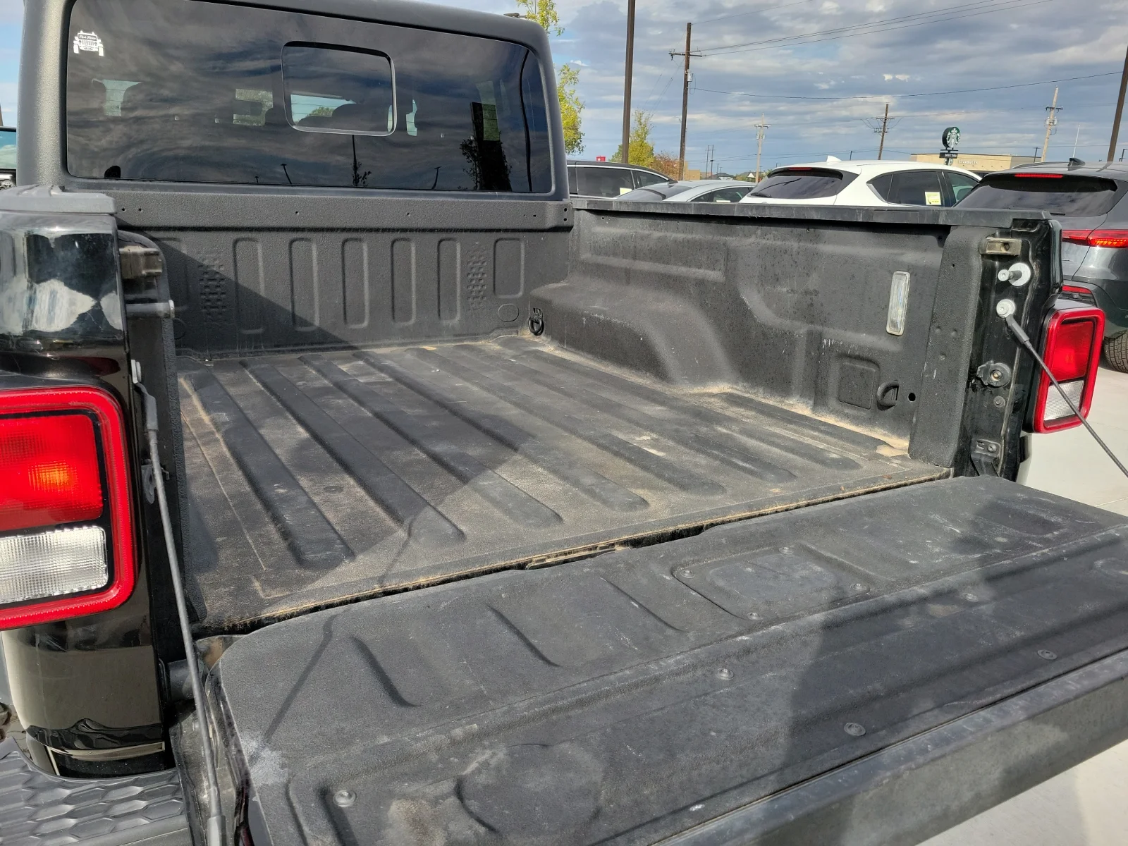 Used 2022 Gray Jeep Rubicon 4x4 image 8