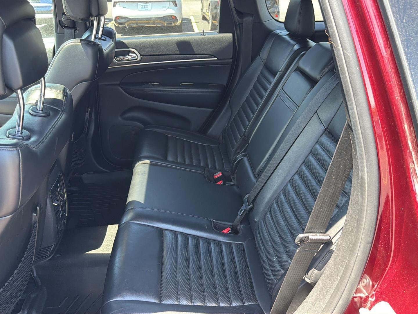 Used 2018 Velvet Red Pearlcoat Jeep Sterling Edition image 21