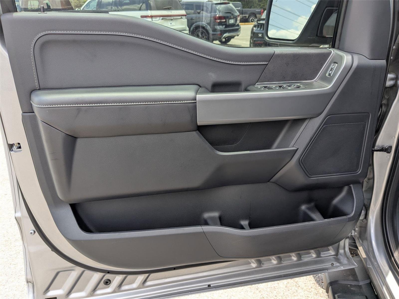 New 2026 Iconic Silver Metallic Ford XLT image 11