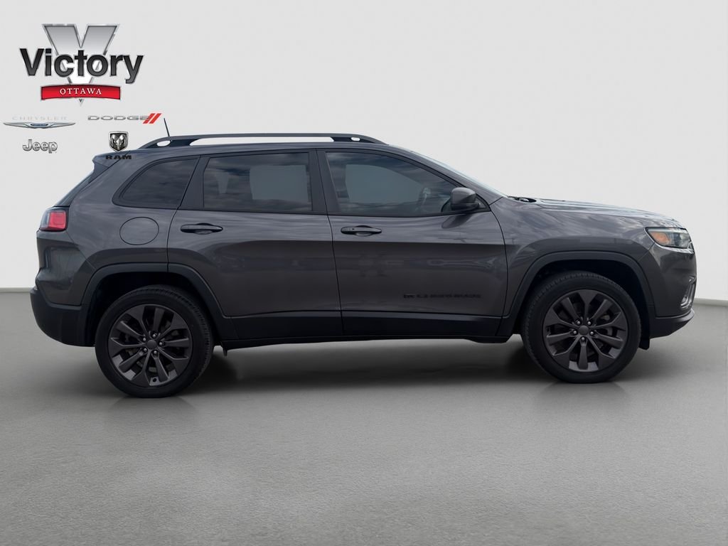 Used 2021 Gray Jeep Latitude Lux image 7