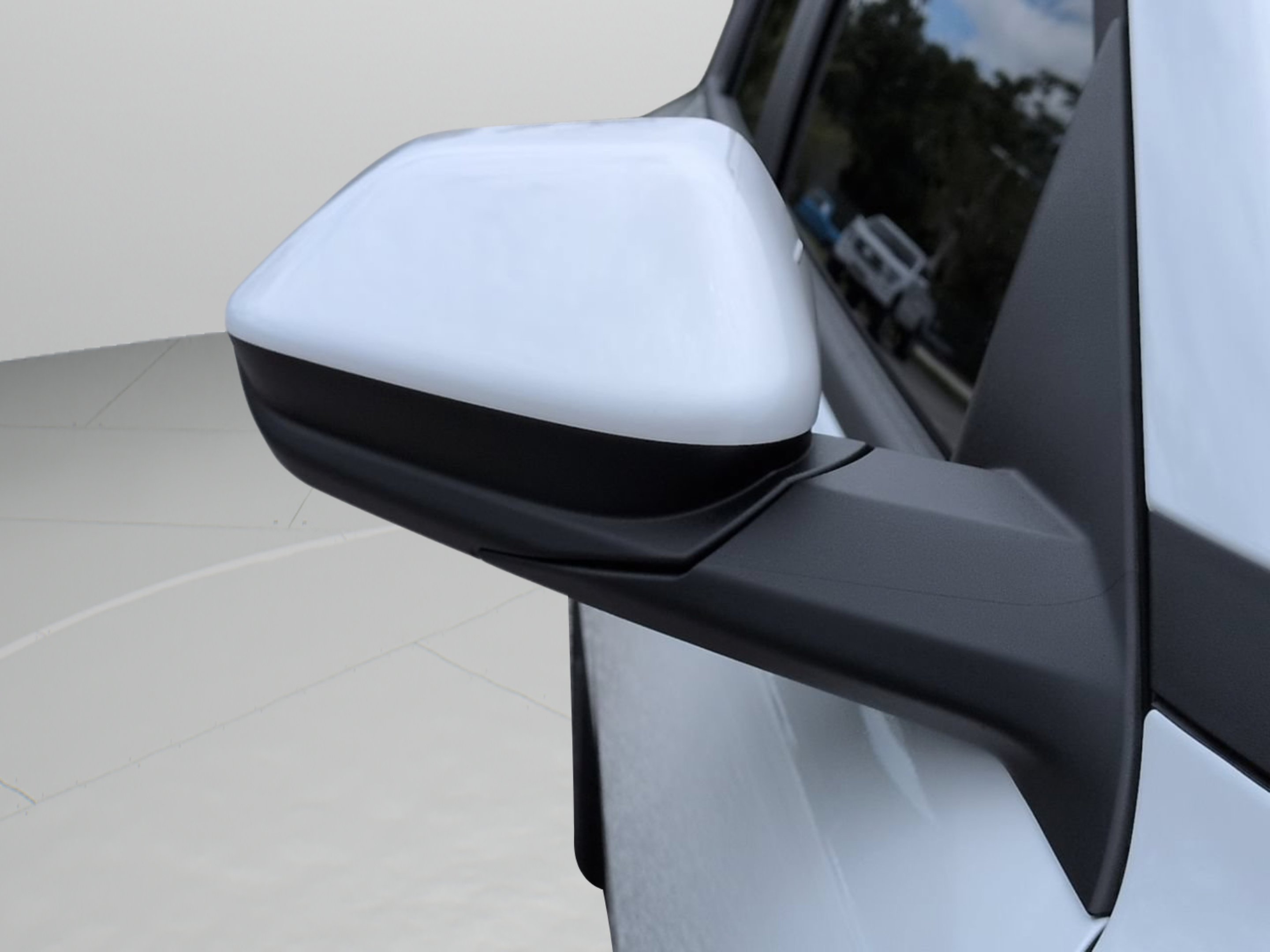 New 2026 Snow White Pearl Kia EX image 14