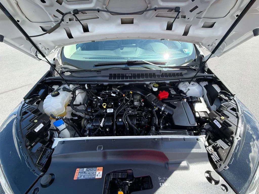 Used 2024 White Ford SEL image 31