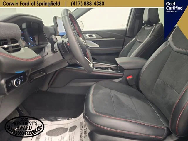 Used 2025 Vapor Blue Ford ST image 24
