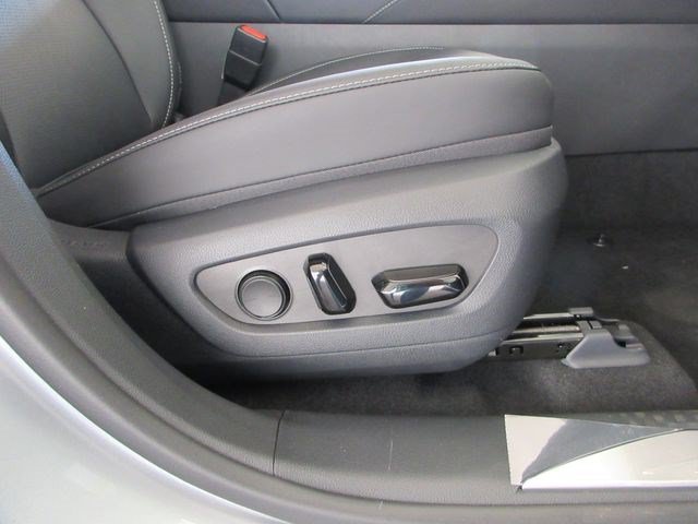New 2026 Iridium Lexus PREMIUM PLUS image 25
