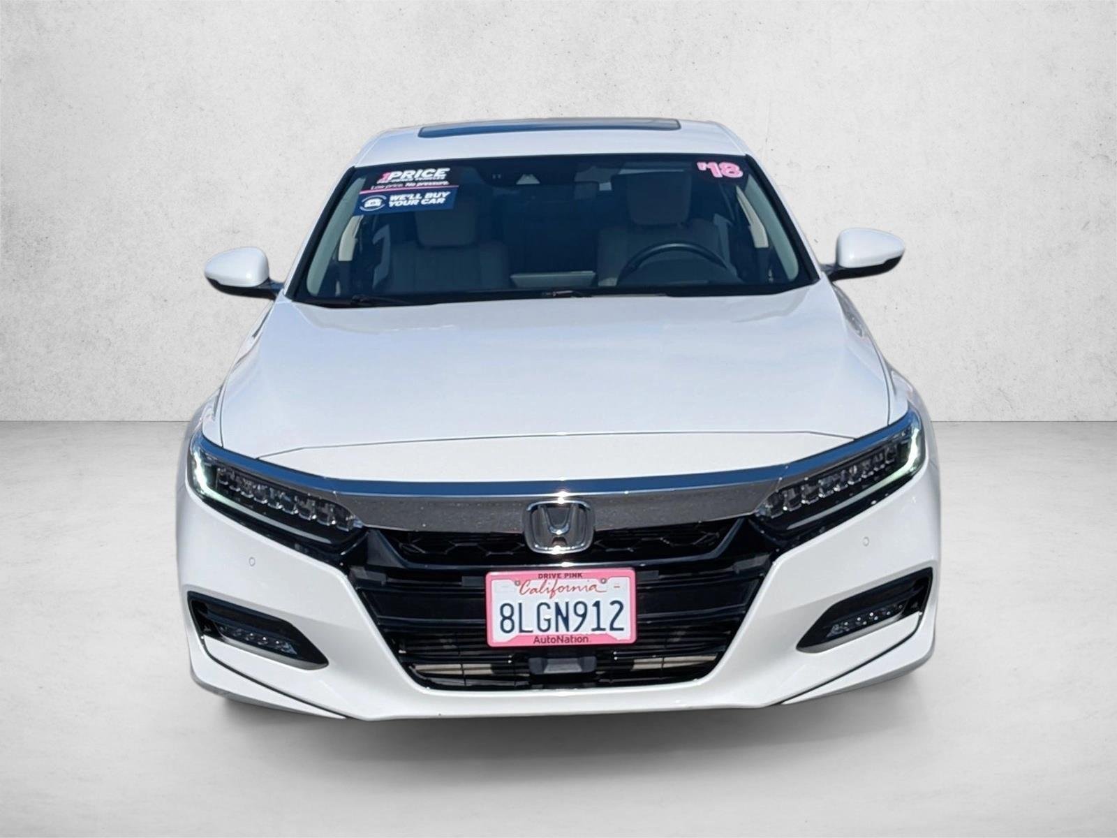 Used 2018 White Honda Touring 1.5T image 2