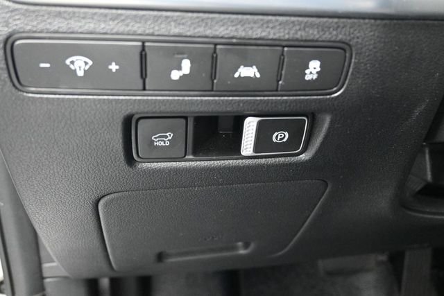 Used 2020 White Hyundai Limited image 20