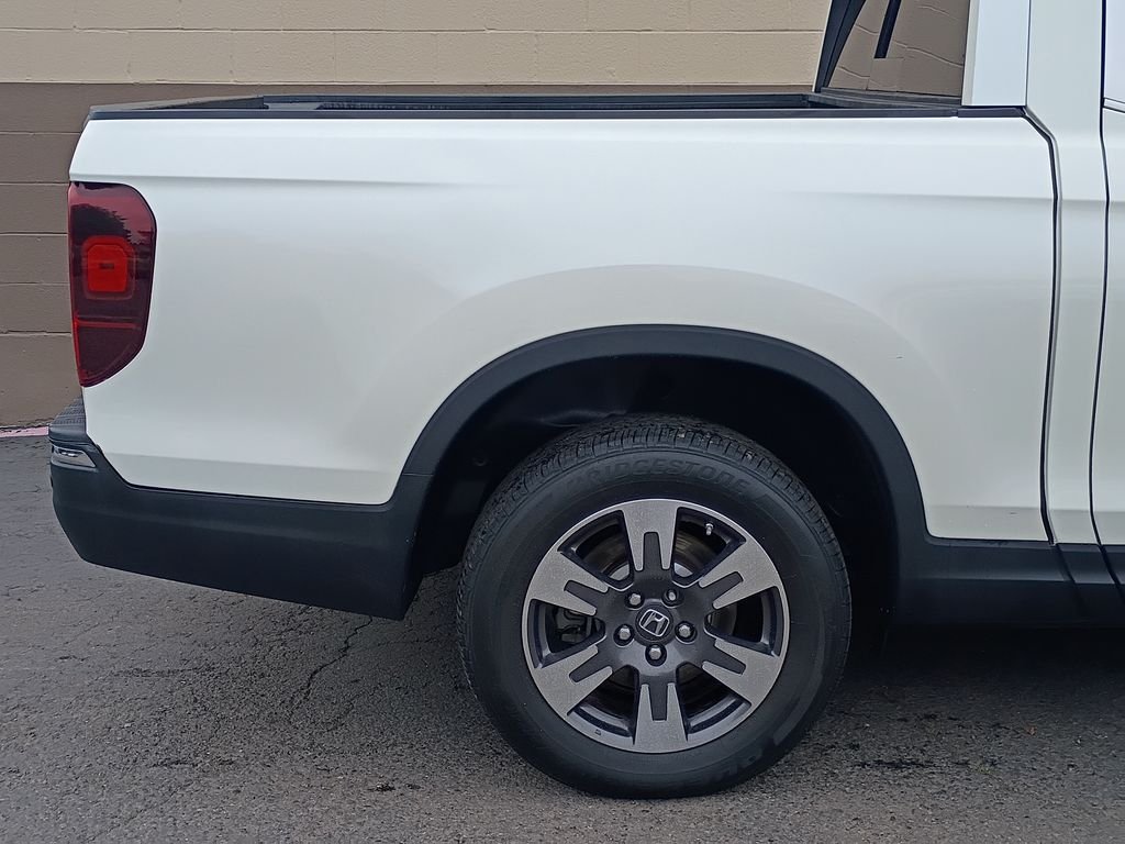 Used 2017  Honda RTL-E image 4
