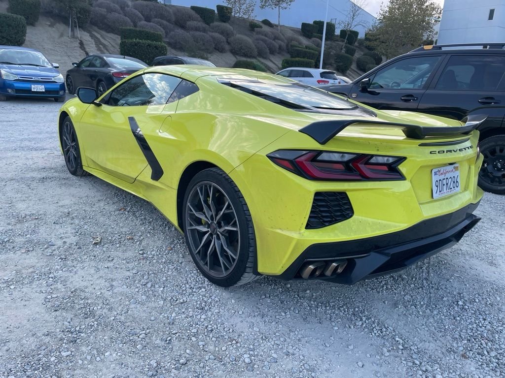 Used 2021 Yellow Metallic Chevrolet Stingray image 7