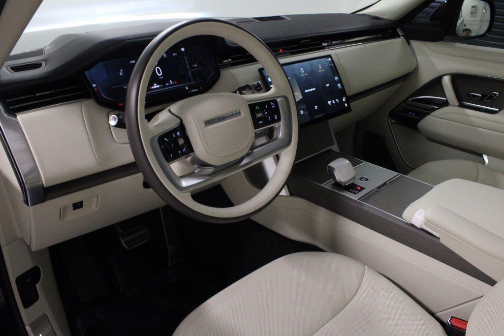 New 2026 Santorini Black Land Rover SV image 21