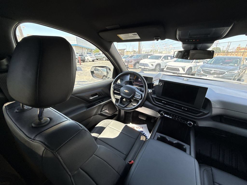 Used 2024 Summit White Chevrolet Work Truck image 17